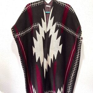 Woven‎ Heart Black, White, and Red Knit Shawl S/M